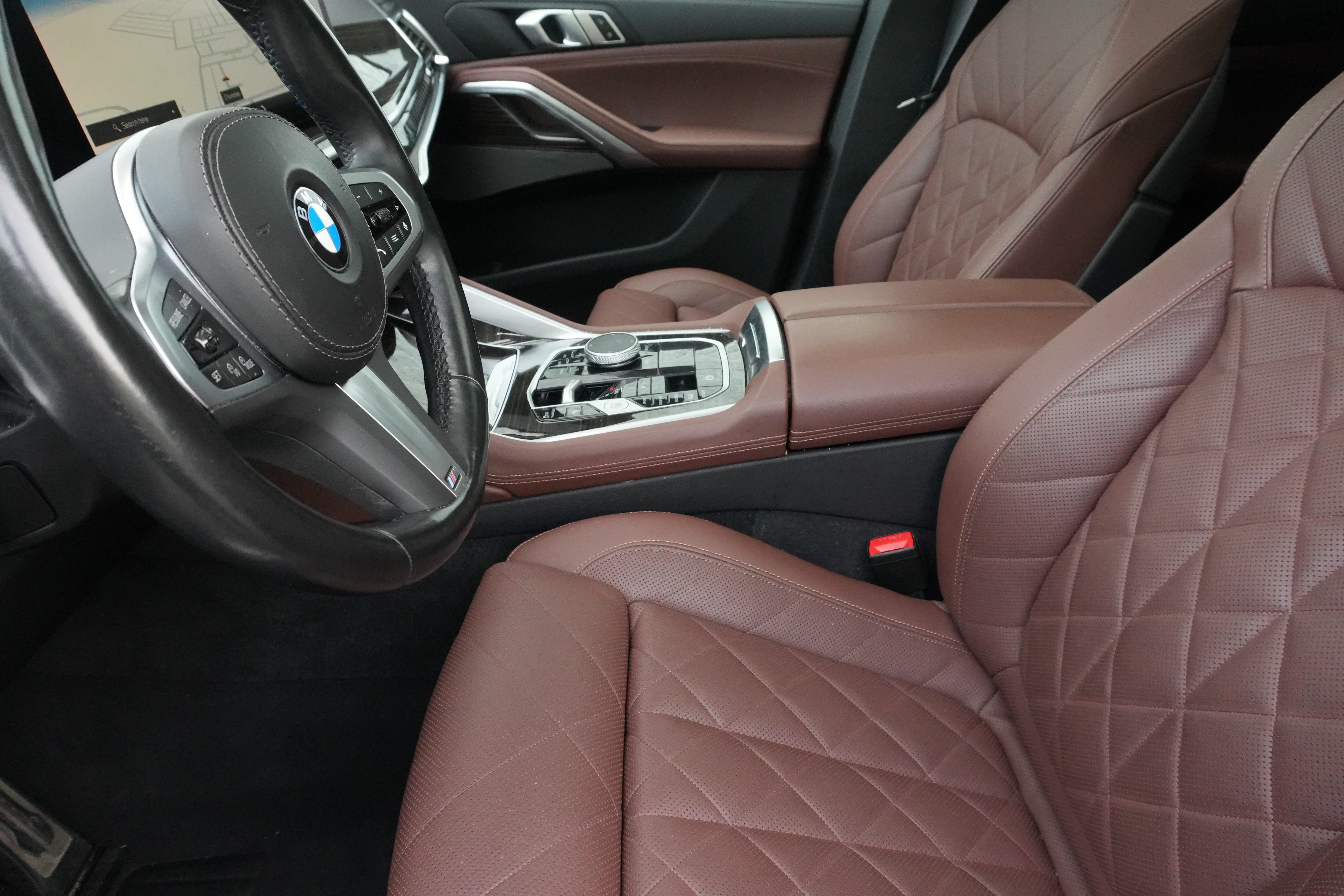 Certified 2025 BMW X6 xDrive40i AWD/4WD image 11
