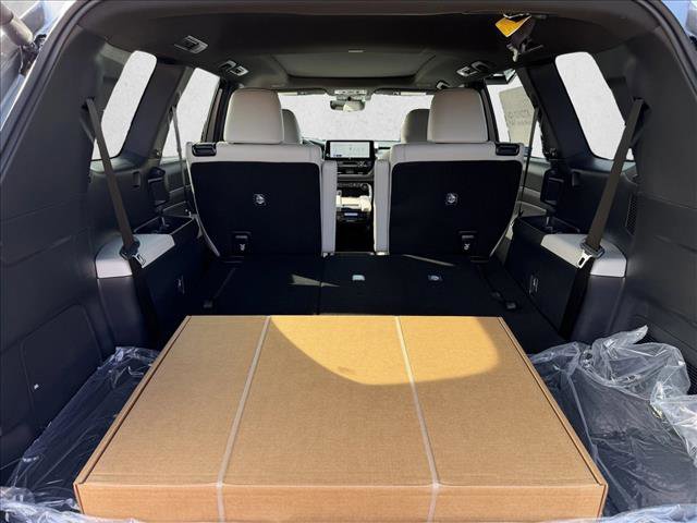 New 2026 Toyota Grand Highlander AWD Hybrid image 7