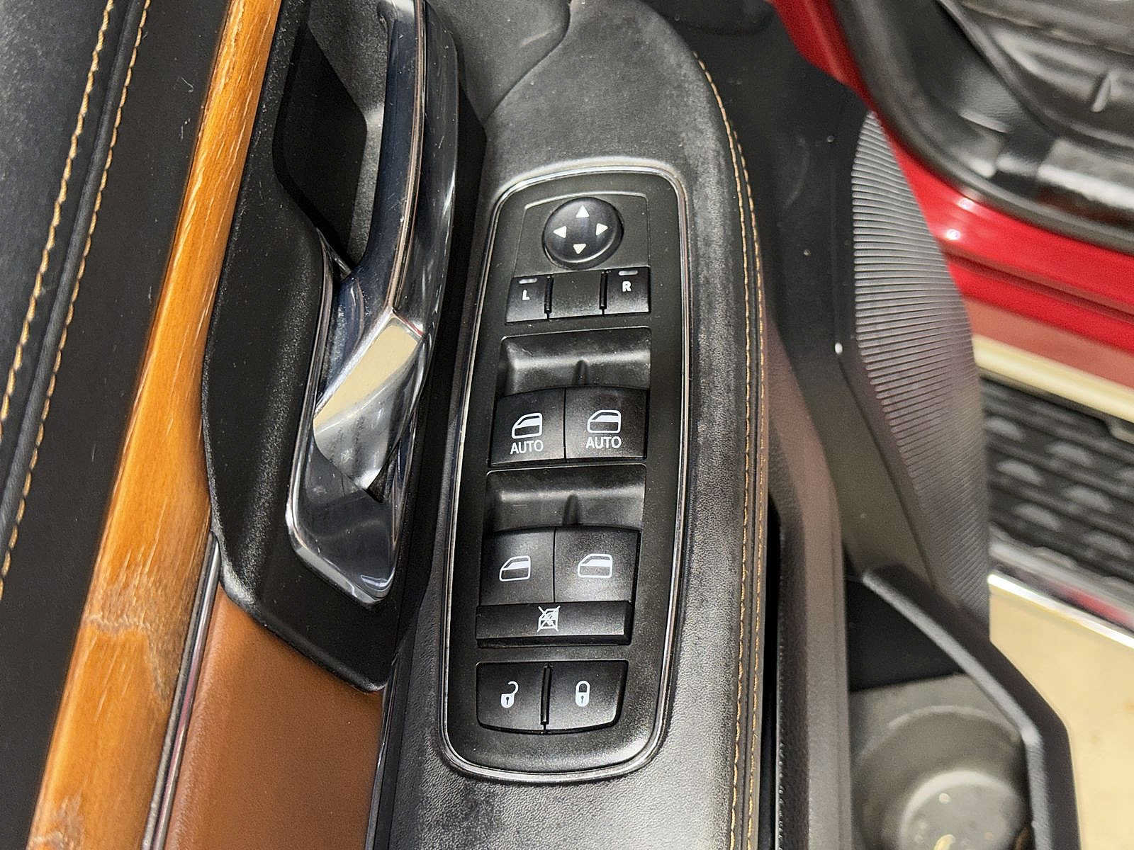 Used 2014 RAM 3500 Laramie Longhorn AWD/4WD image 23