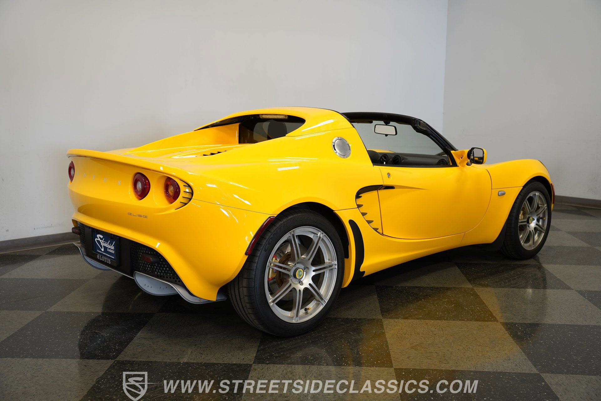Used 2005 Lotus Elise image 12