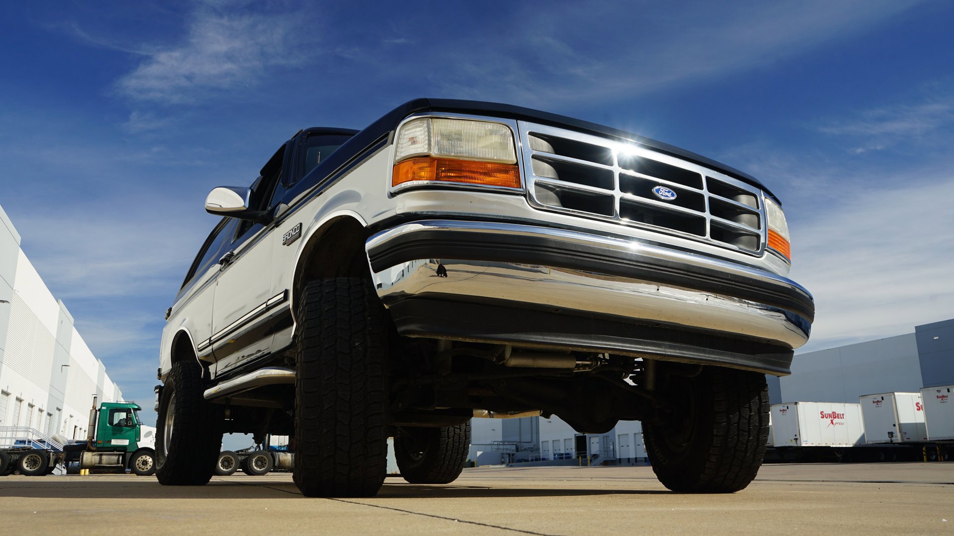 Used 1995 Ford Bronco XLT image 22