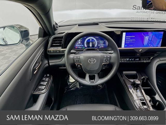 Used 2025 Toyota Crown Platinum w/ Carpet Mat Package (TMS) AWD/4WD image 23