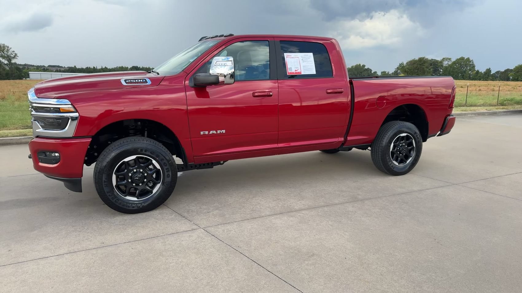 Used 2026 RAM 2500 Laramie AWD/4WD image 5
