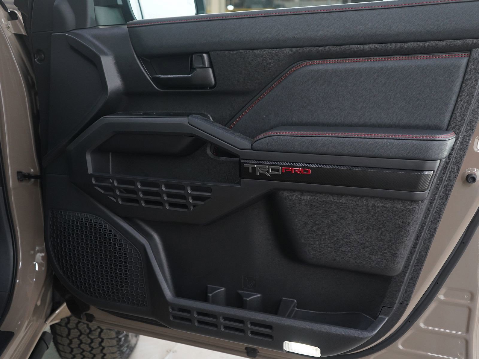 Used 2025 Toyota Tacoma TRD Pro image 12