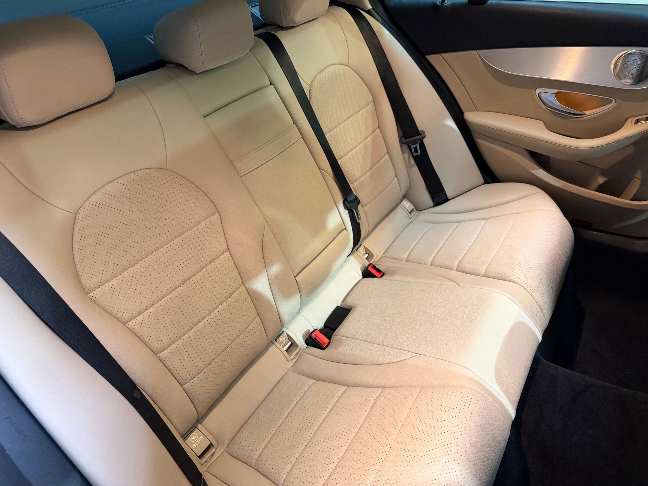 Used 2019 Mercedes-Benz C 300 4MATIC Sedan image 43