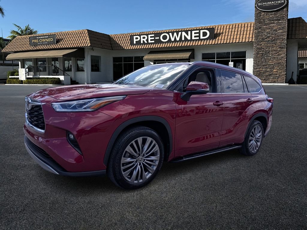 Used 2021 Toyota Highlander Platinum image 3