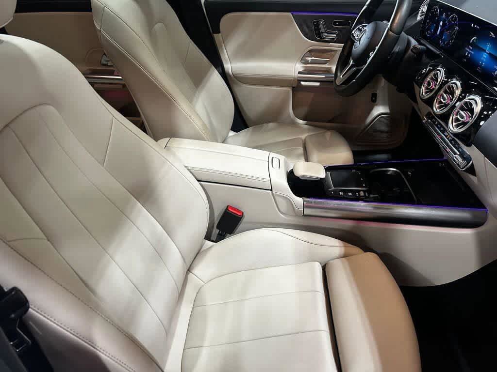 Certified 2021 Mercedes-Benz GLA 250 4MATIC image 26