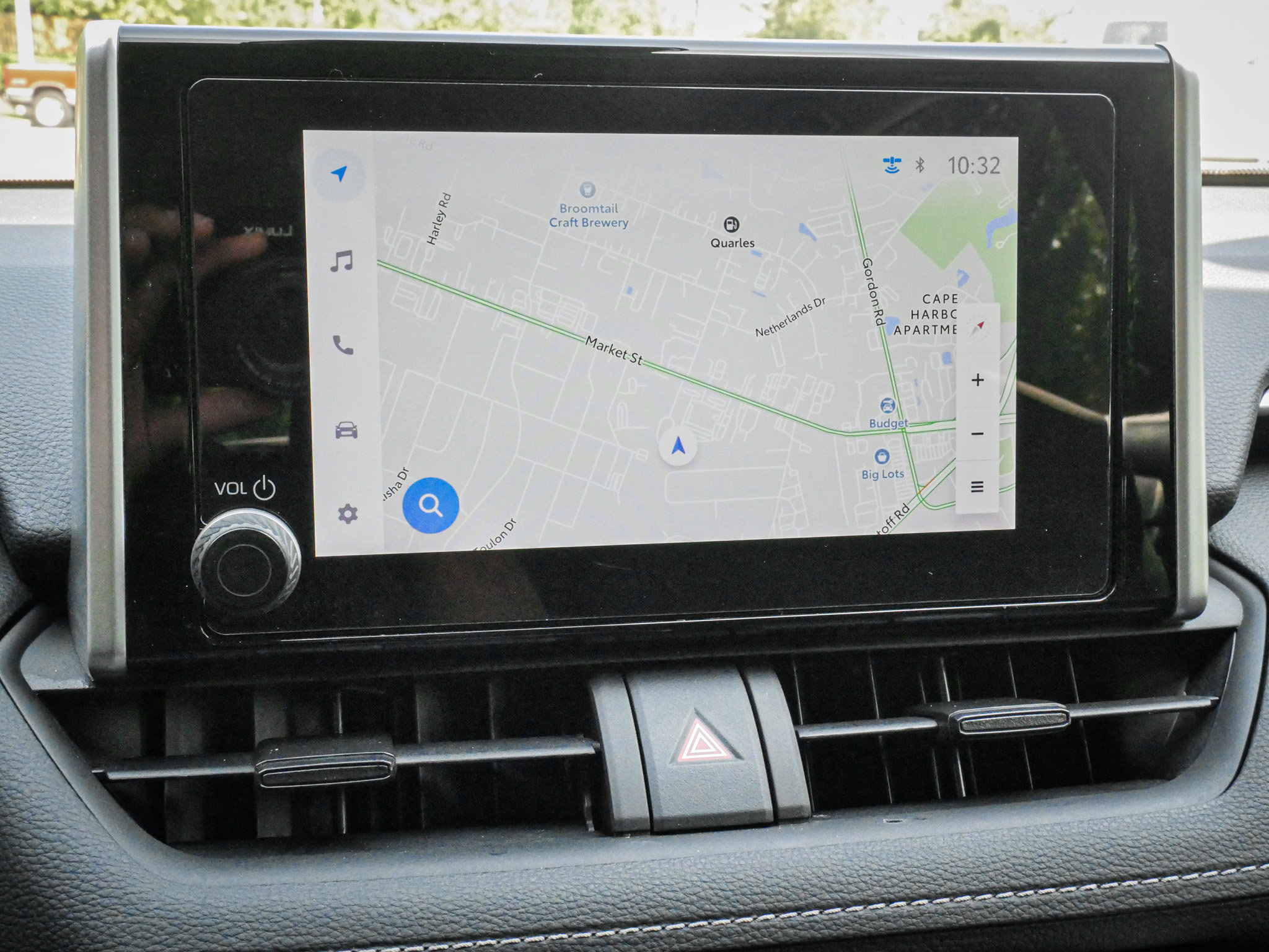 Used 2024 Toyota RAV4 XLE FWD image 25