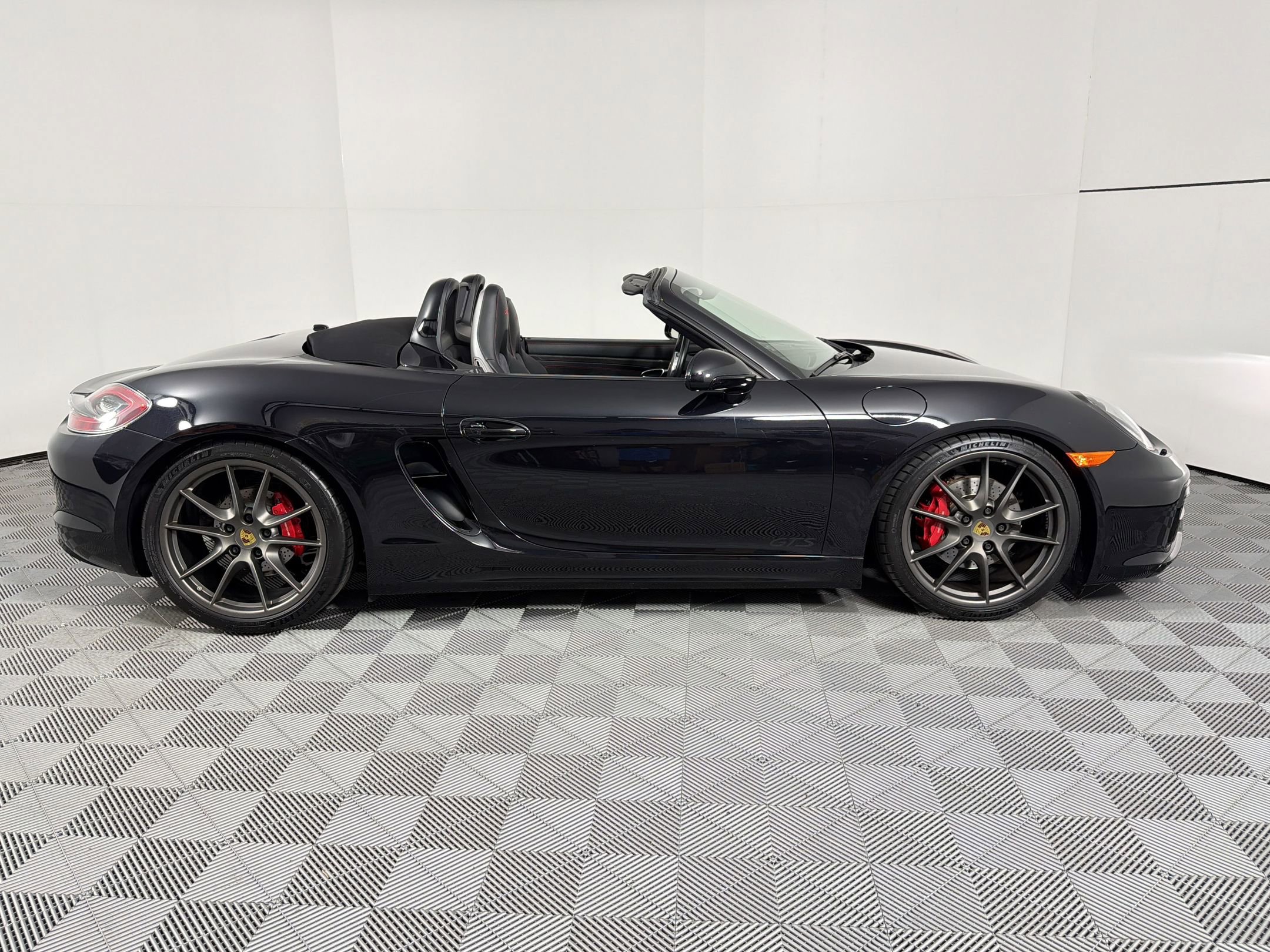 Certified 2015 Porsche Boxster GTS RWD image 8