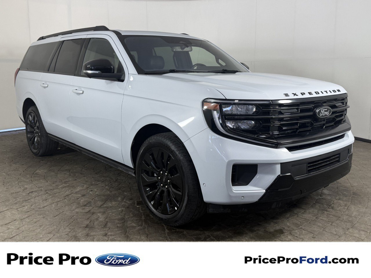 Used 2025 Ford Expedition Max Platinum w/ Stealth Appearance Package