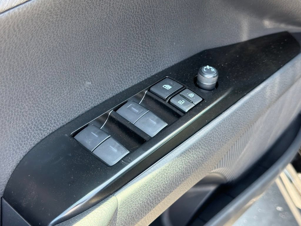 New 2026 Toyota Camry Hybrid FWD image 19