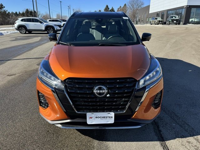 Used 2022 Nissan Kicks SR w/ Premium Package image 32