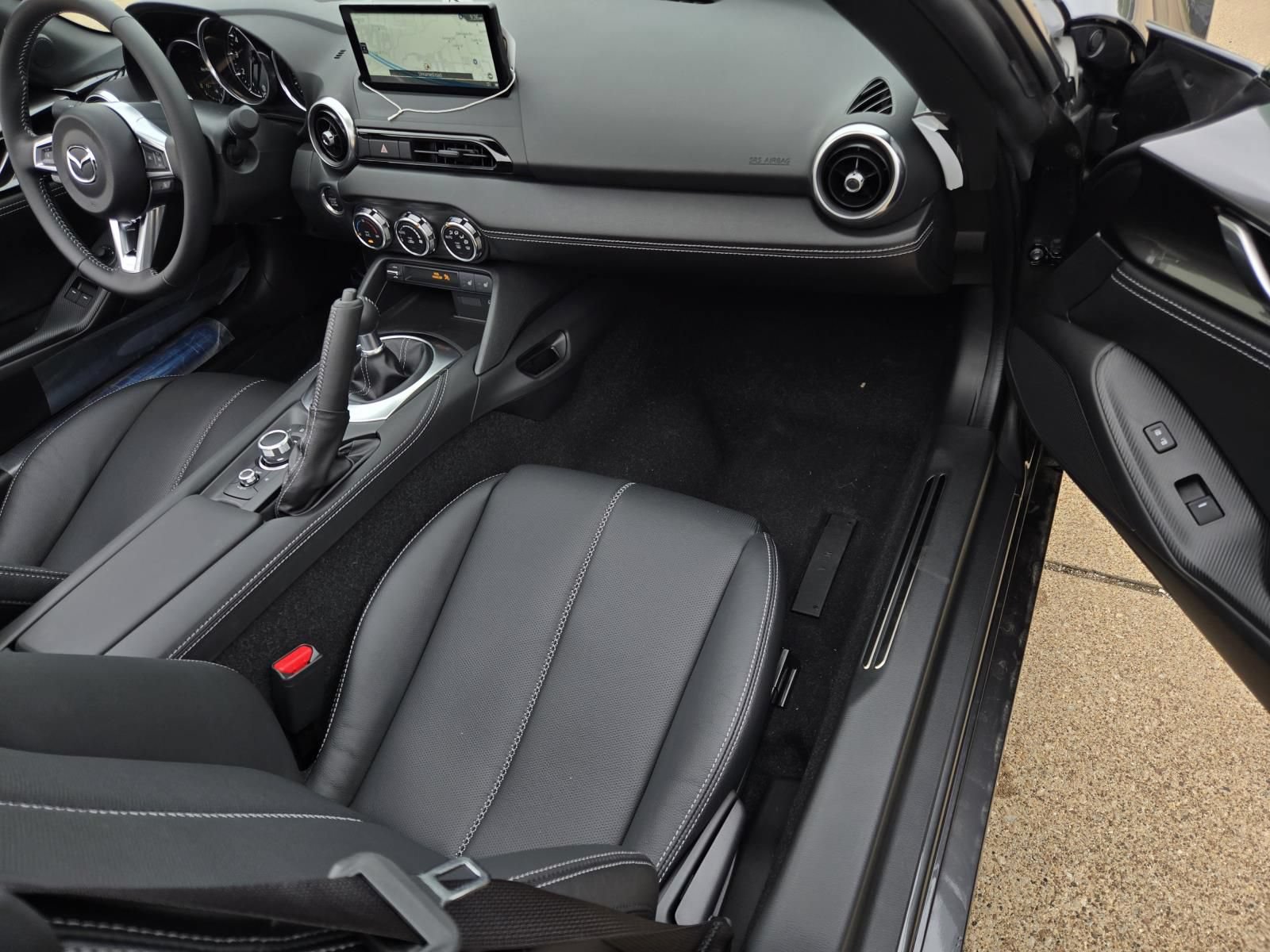 New 2026 MAZDA MX-5 Miata RF Grand Touring RWD image 11