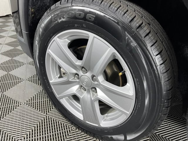 Used 2022 Jeep Compass Latitude FWD image 10