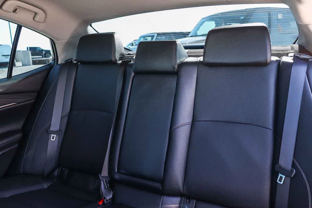 Used 2025 Toyota Camry XLE FWD image 17