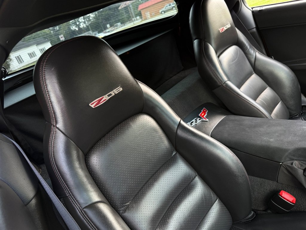 Used 2007 Chevrolet Corvette Z06 w/ Preferred Equipment Group RWD image 61