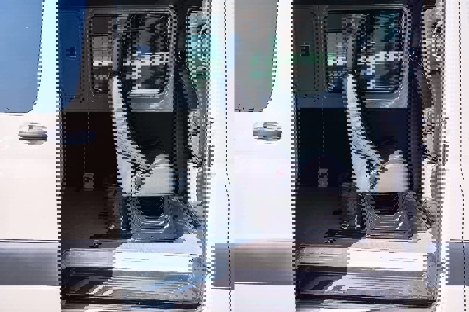 Used 2023 Mercedes-Benz Sprinter 2500 image 17