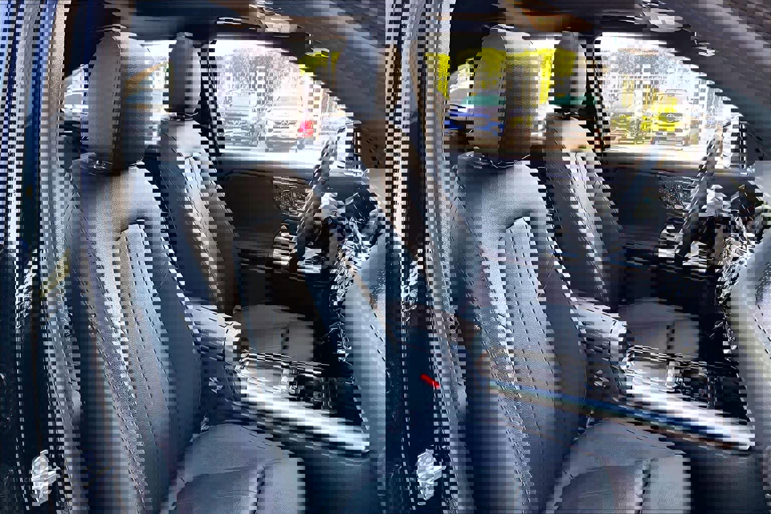 Used 2025 Mercedes-Benz GLA 250 image 8