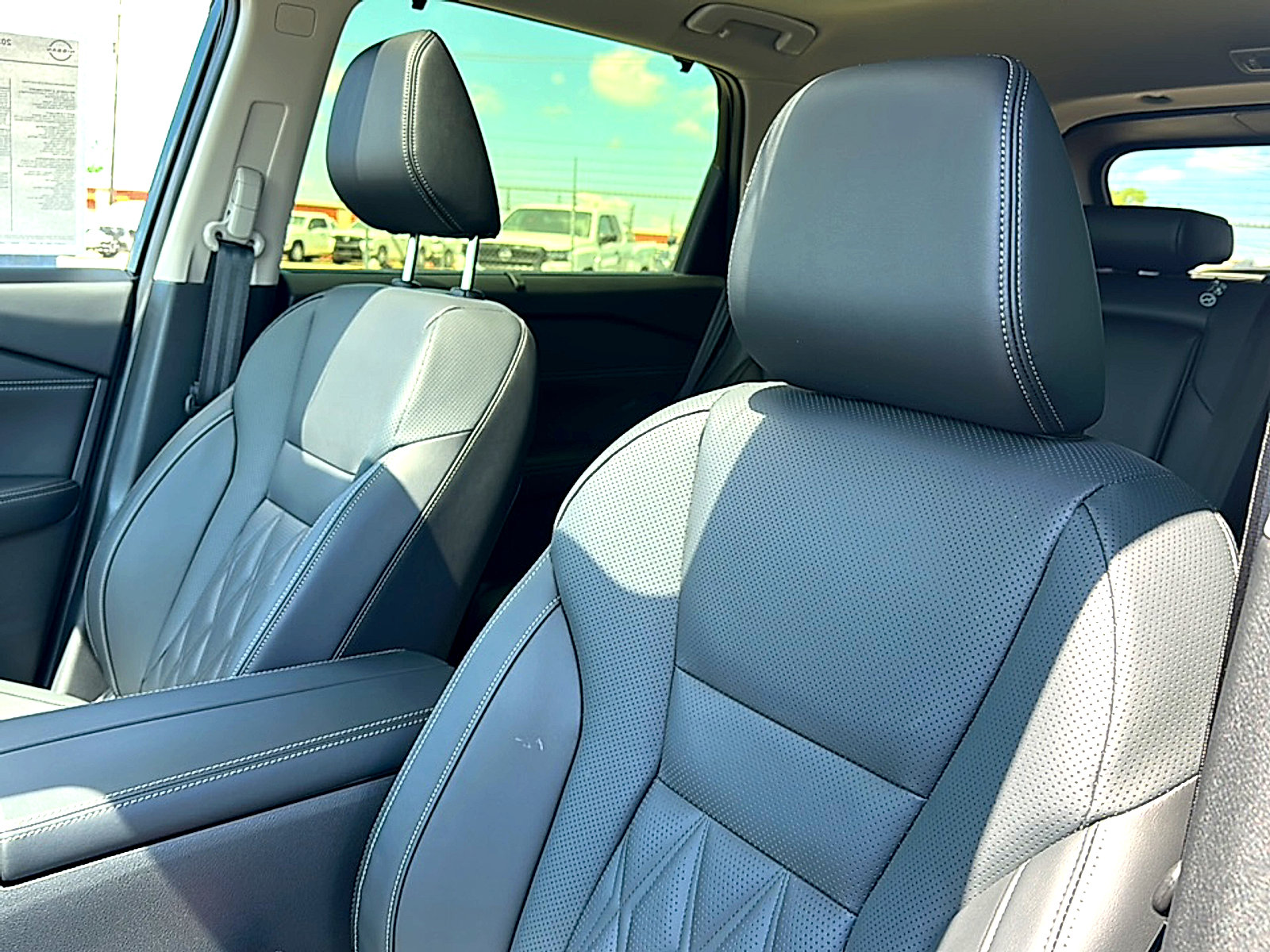 New 2026 Nissan Rogue Platinum w/ Platinum Premium Package AWD/4WD image 11