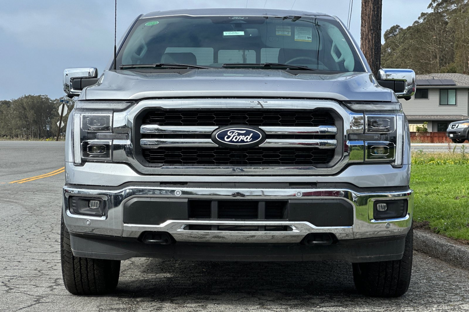 Used 2025 Ford F150 Lariat w/ Equipment Group 501A Mid image 8