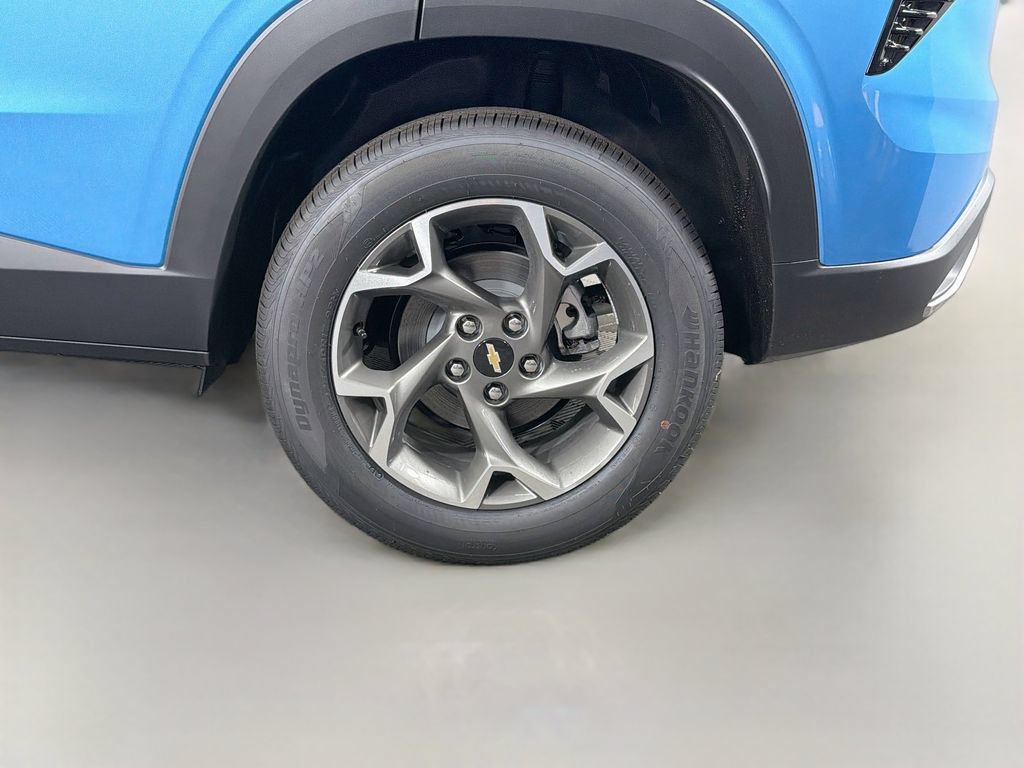 New 2026 Chevrolet Trax LT w/ Driver Confidence Package FWD image 29