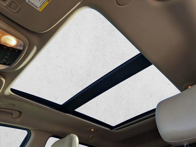 Used 2018 Jeep Grand Cherokee Limited w/ Luxury Group II image 18