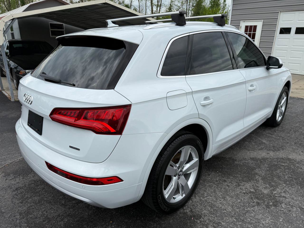 Used 2019 Audi Q5 2.0T Premium Plus w/ Premium Plus Package AWD/4WD image 8