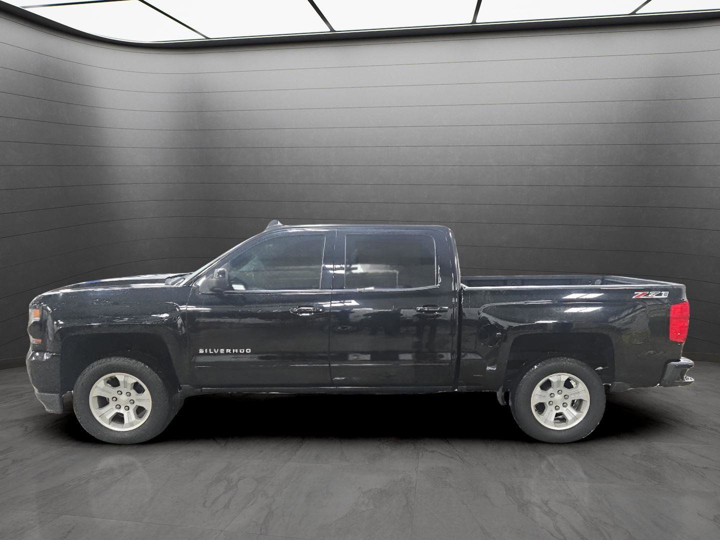 Used 2017 Chevrolet Silverado 1500 LT w/ All Star Edition image 2