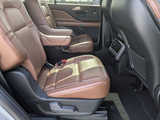 Used 2021 Lincoln Aviator Reserve w/ Equipment Group 201A image 25