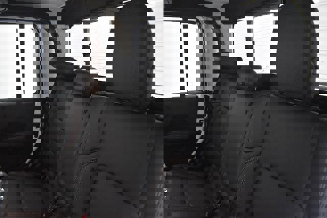 New 2025 Jeep Gladiator Sport AWD/4WD image 17