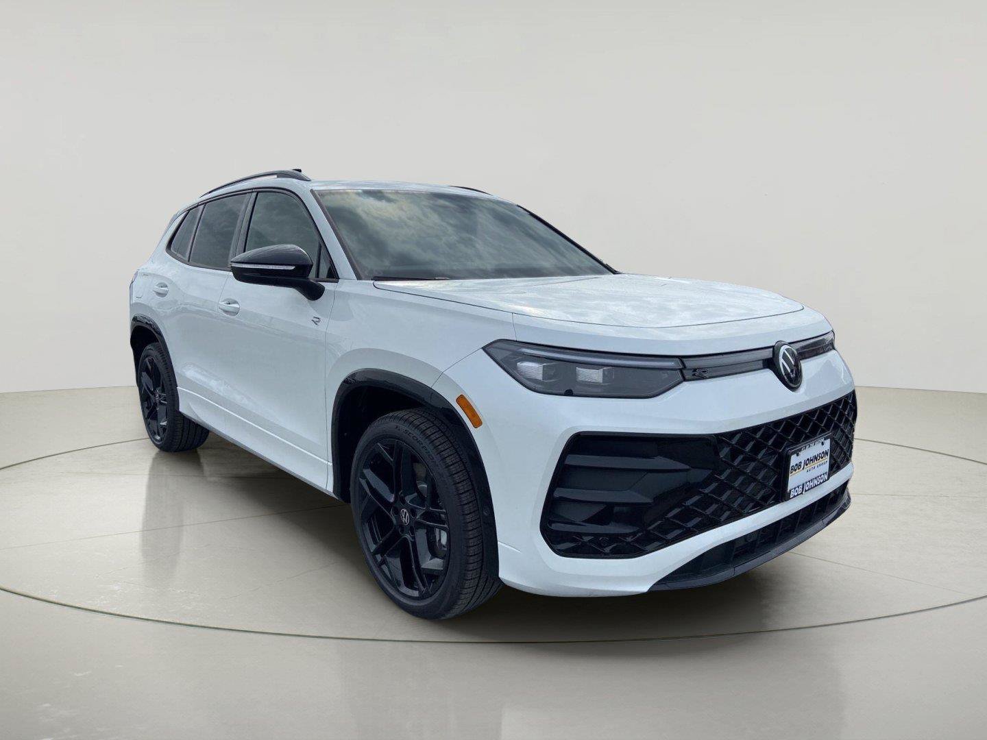 New 2026 Volkswagen Tiguan SE R-Line