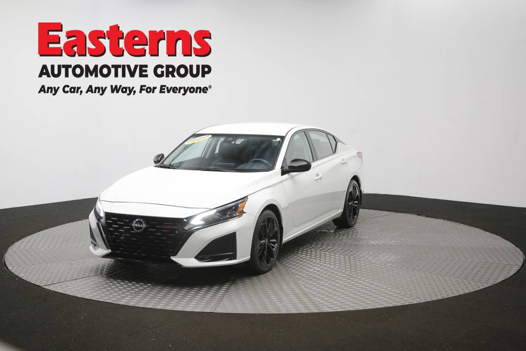 Used 2023 Nissan Altima 2.5 SR FWD image 54