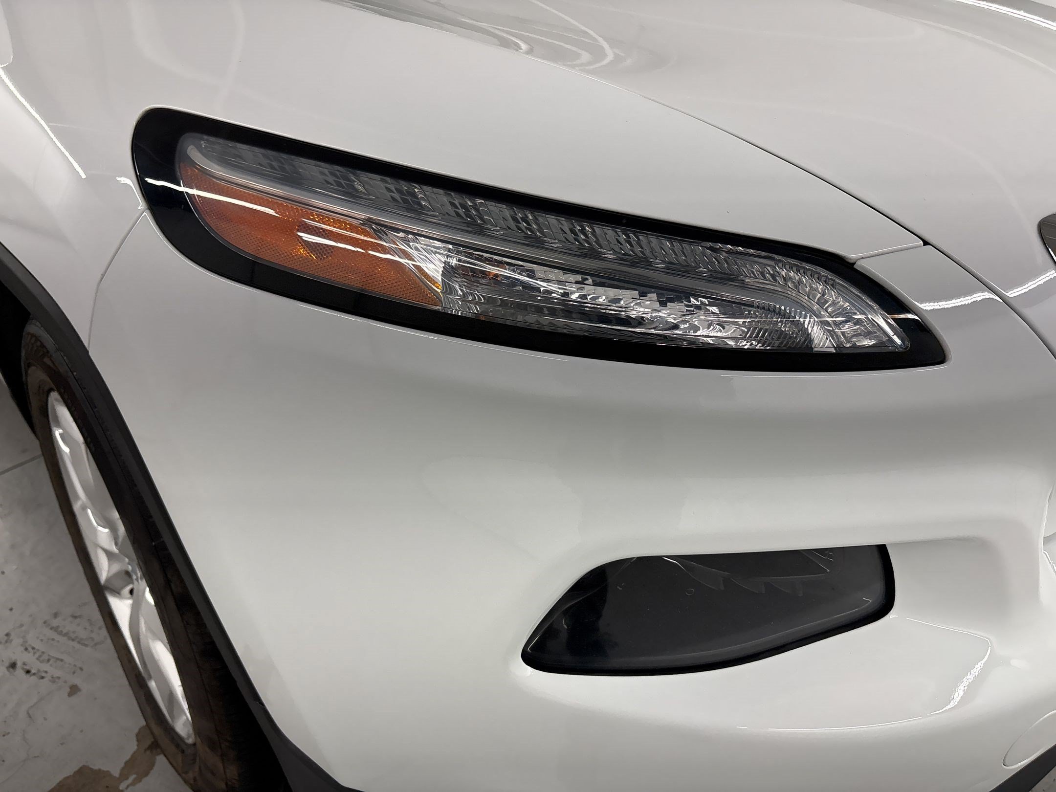 Used 2014 Jeep Cherokee Limited FWD image 12