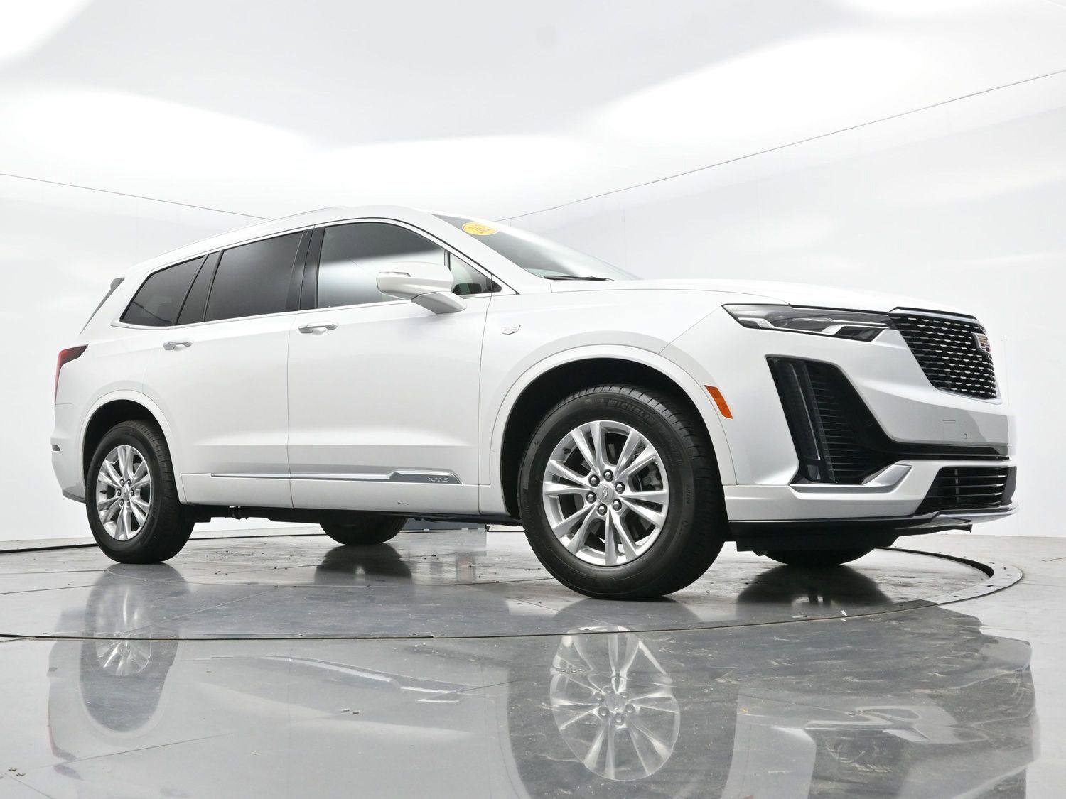 Certified 2025 Cadillac XT6 Luxury FWD image 51