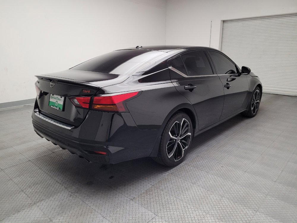 Used 2023 Nissan Altima 2.5 SR w/ SR Premium Package image 9