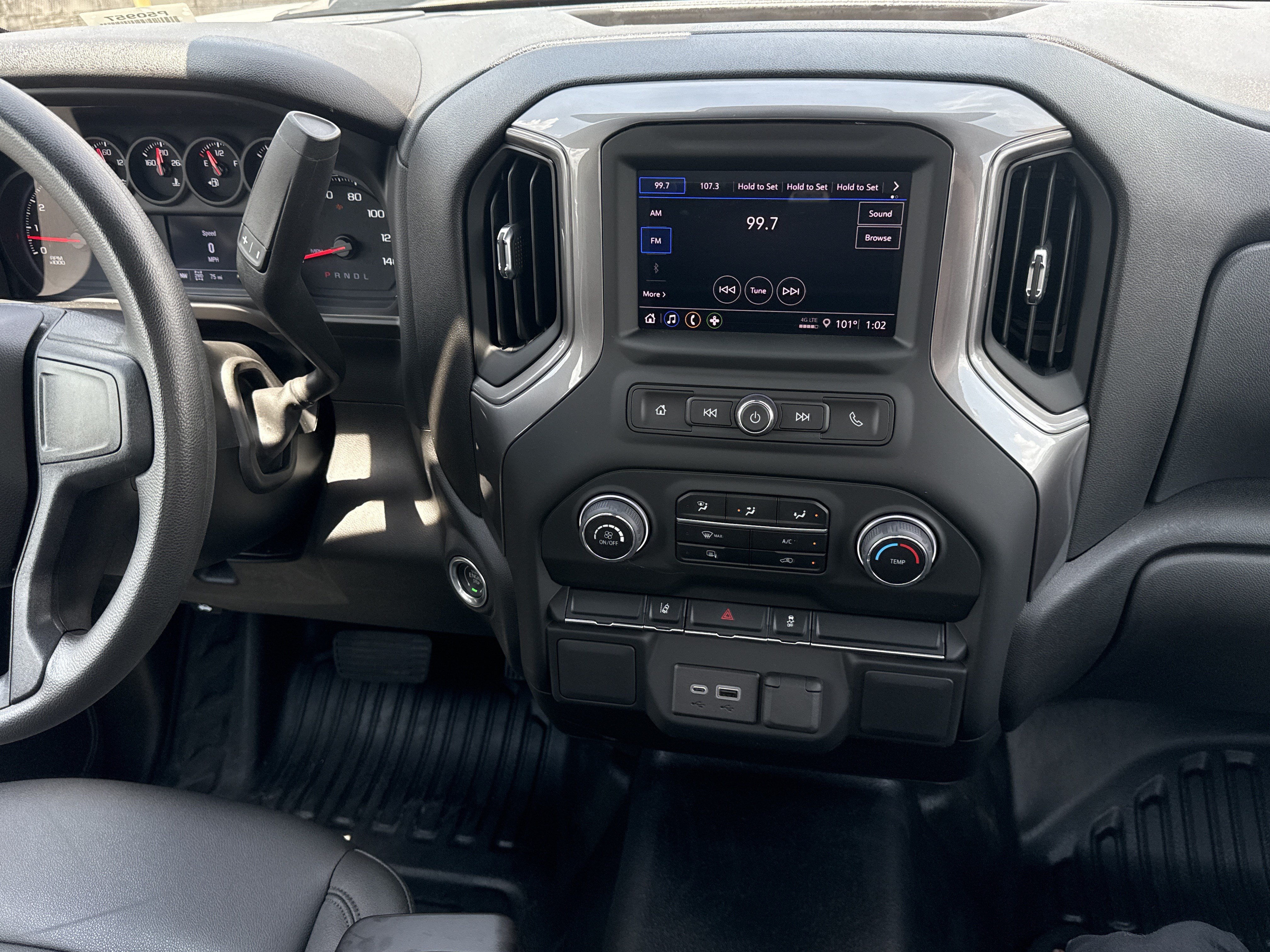 Used 2024 Chevrolet Silverado 2500 W/T AWD/4WD image 28