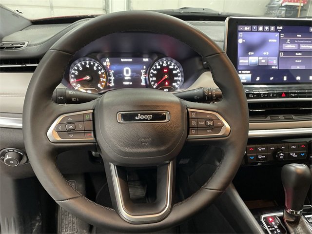 Used 2024 Jeep Compass Limited image 32