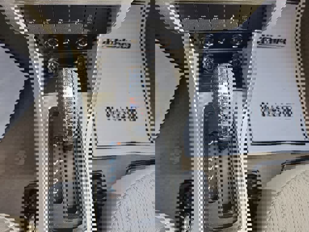 Used 2011 Ford Focus SE image 17