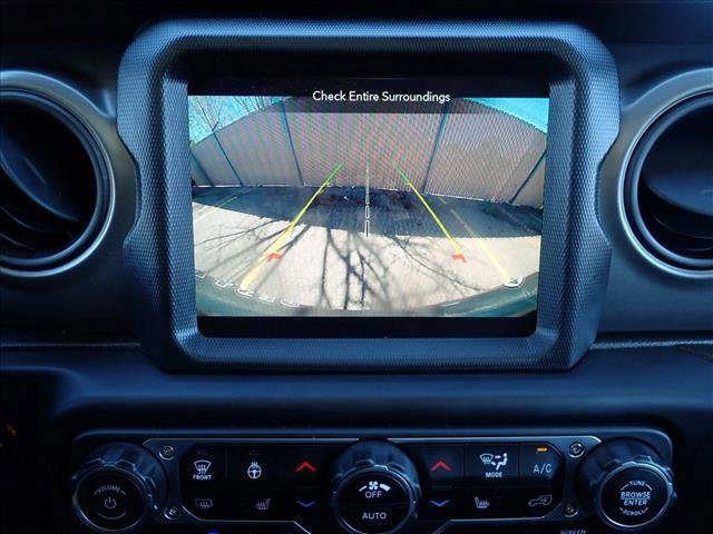 Used 2023 Jeep Wrangler Unlimited w/ Cold Weather Group AWD/4WD image 16