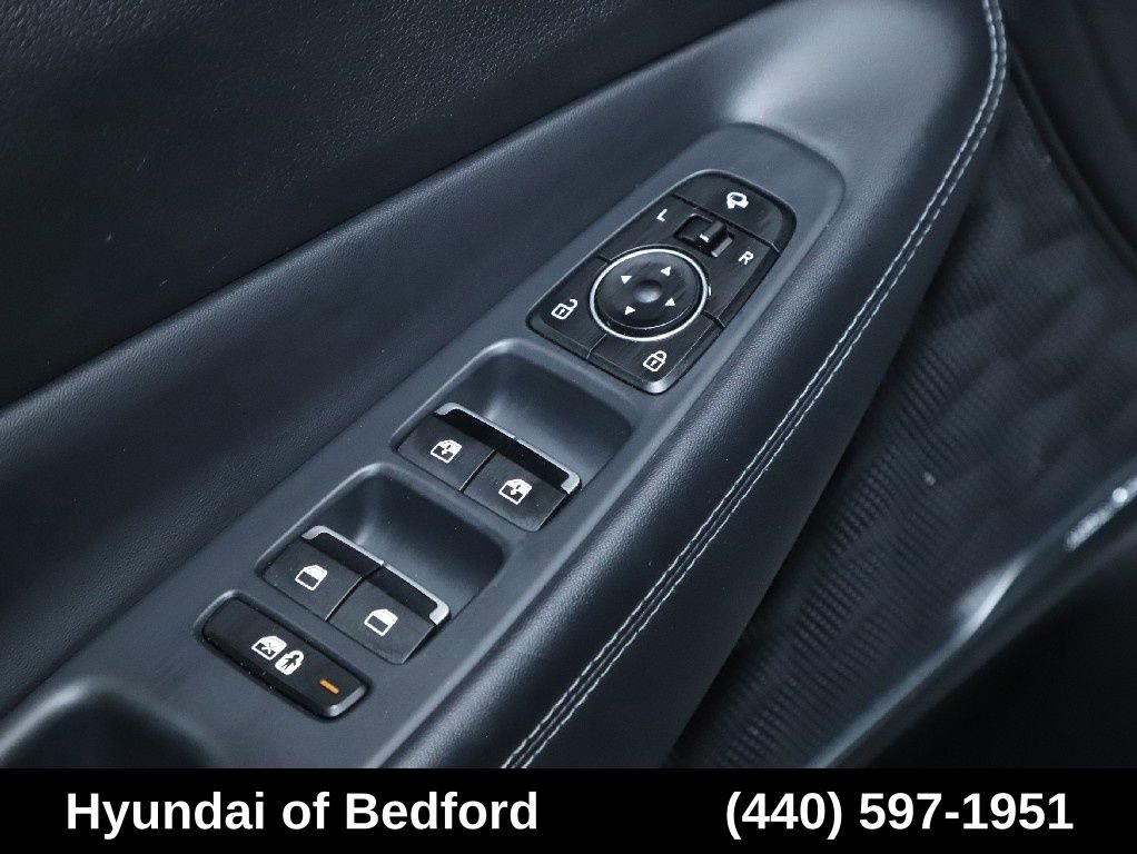 Used 2022 Hyundai Santa Fe Limited AWD/4WD image 18