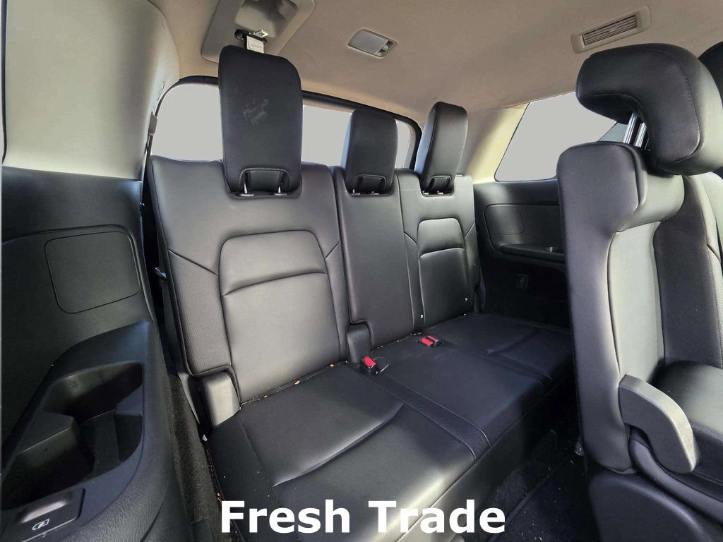 Used 2025 Nissan Pathfinder SL image 8