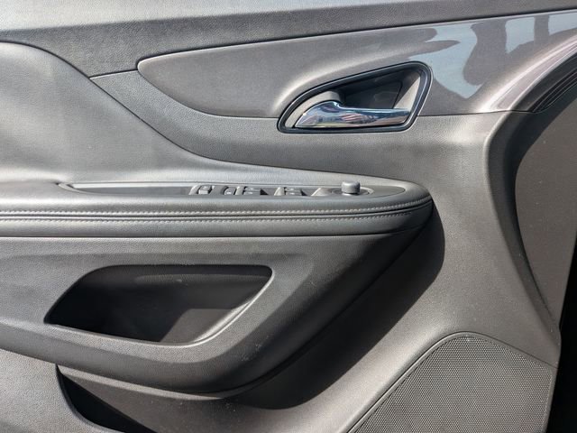 Used 2022 Buick Encore Preferred w/ Safety Package image 21