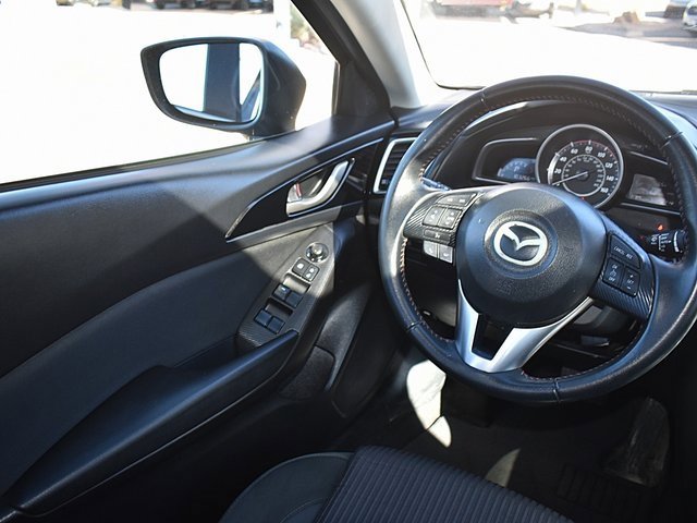 Used 2016 MAZDA MAZDA3 i Touring image 25