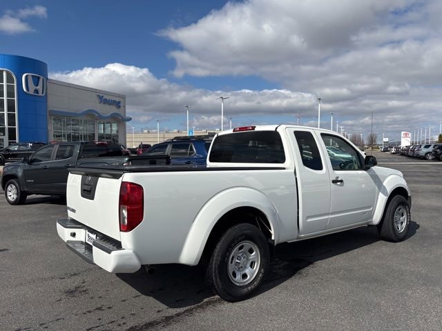 Used 2019 Nissan Frontier S image 3