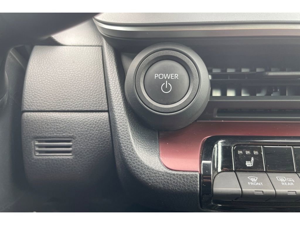 Used 2026 Toyota Prius Plug-In Hybrid FWD image 33