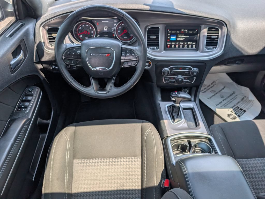 Used 2022 Dodge Charger SXT w/ Driver Convenience Group RWD image 25