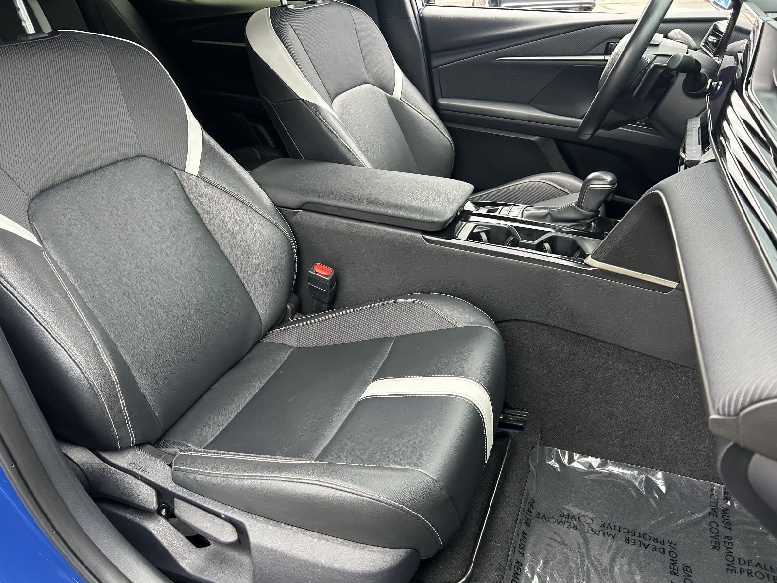 Used 2025 Toyota Camry SE FWD image 13