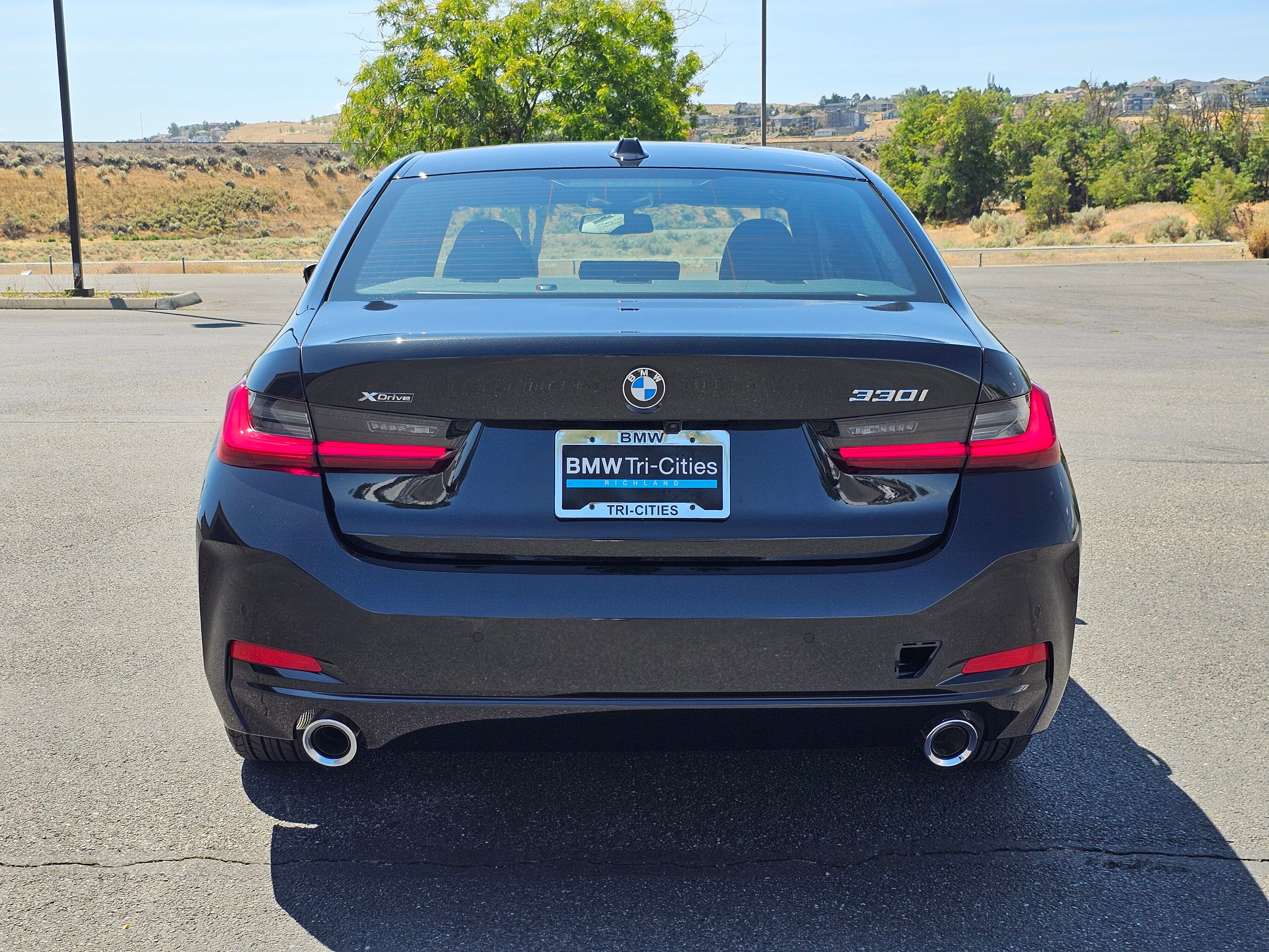 New 2025 BMW 330i xDrive Sedan w/ Premium Package image 5