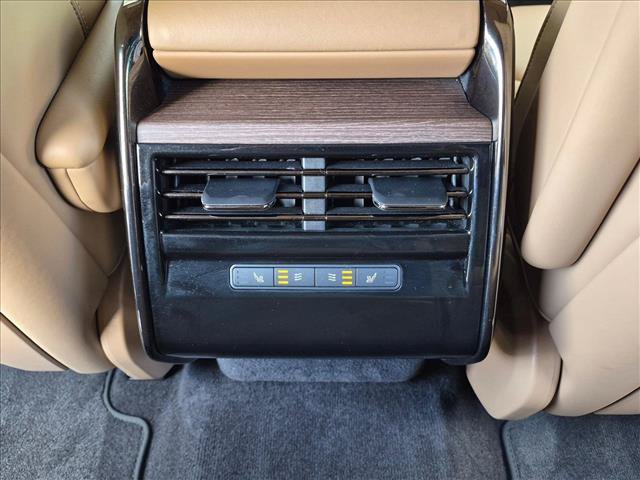 Used 2023 Land Rover Range Rover Sport SE AWD/4WD image 18