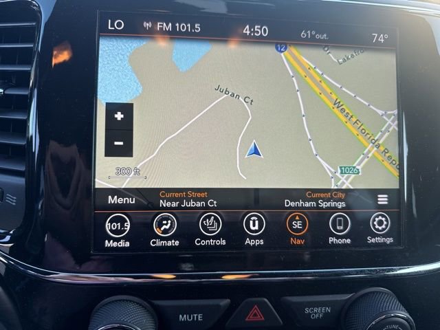 Used 2022 Jeep Grand Cherokee Laredo X image 15